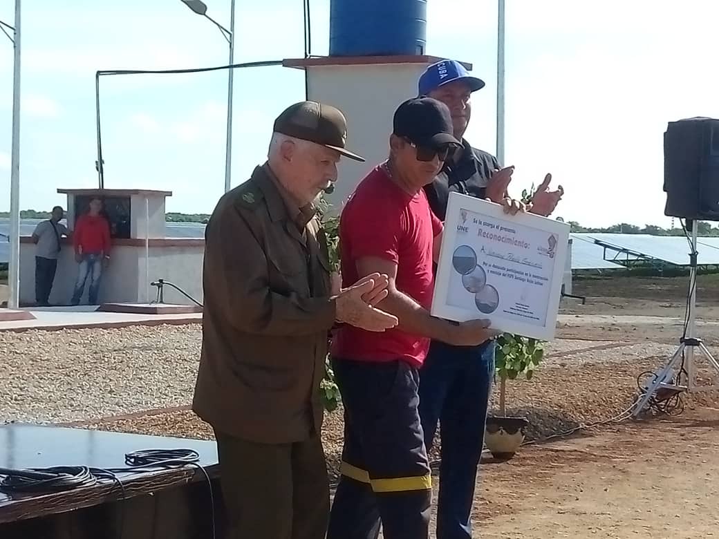 En este momento estás viendo Inauguran parque solar fotovoltaico Santiago Rojas Salinas