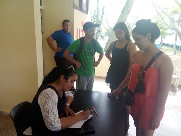 En este momento estás viendo Actualizan en universidad avileña el Plan Sectorial de ETECSA para estudiantes