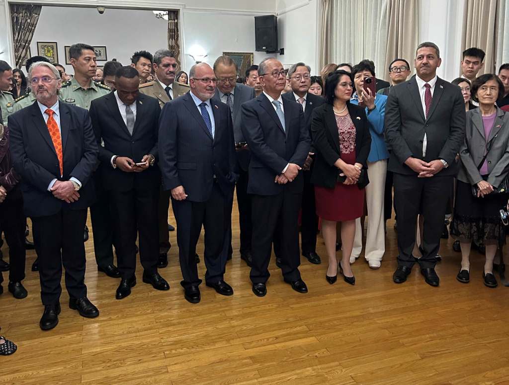 Lee más sobre el artículo China-Cuba: 65 años de amistad especial y cooperación multisectorial (+Fotos)