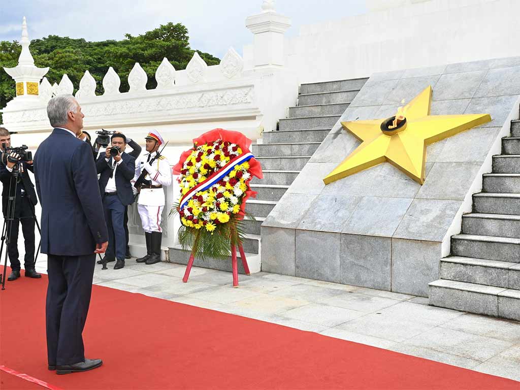 En este momento estás viendo Visita a Laos reafirma importancia de nexos bilaterales: Díaz-Canel