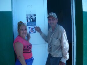 Radio «Sonido Bicolor» de Majagua recibe distinción por 65 Aniversario de los CDR