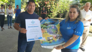 Reconoce Unidad Técnica de Ozono labor de periodista avileño