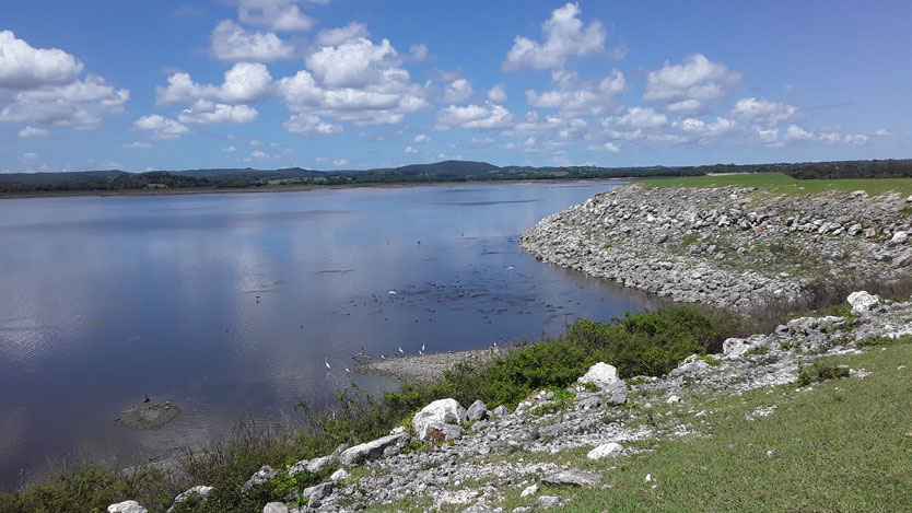 En este momento estás viendo Sequía hidrológica pone en jaque a embalse florenciano