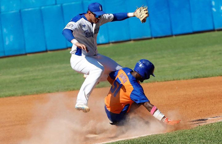 En este momento estás viendo Fight for the Top Increases in Cuban Baseball