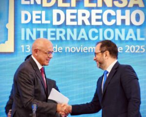 Encuentro de Juristas en Defensa del Derecho finaliza en Venezuela (+Fotos)