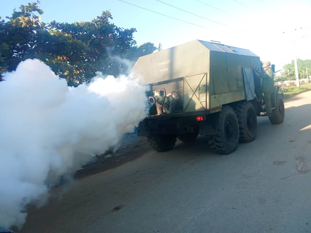 En este momento estás viendo Ciego de Ávila intensifica campaña contra el mosquito con fumigación en varios municipios