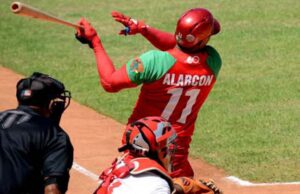 Barricada de hachas: Leñadores defienden su liderato