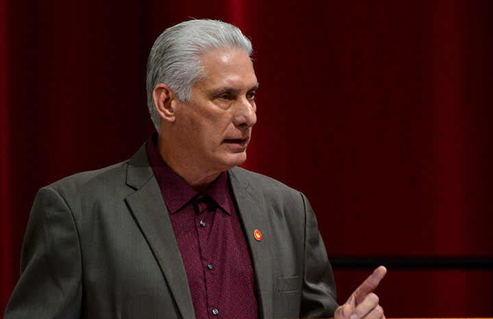 Lee más sobre el artículo Insta Díaz-Canel a impregnar legado fidelista al año 2026 Compartir