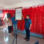 Destacados educadores avileños reciben honores en Florencia