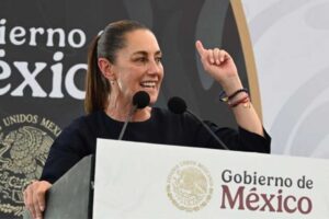 Sheinbaum encabeza acto por siete años de transformación en México