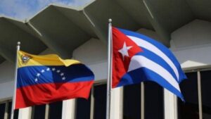 Cuba y Venezuela base sólida para fusión regional, afirmó Maduro