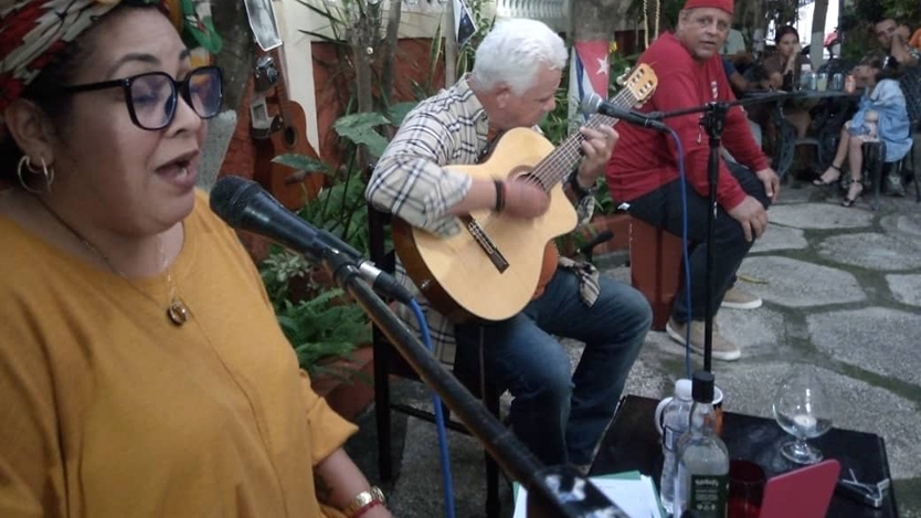 En este momento estás viendo Ágape: Un refugio para el arte y el diálogo