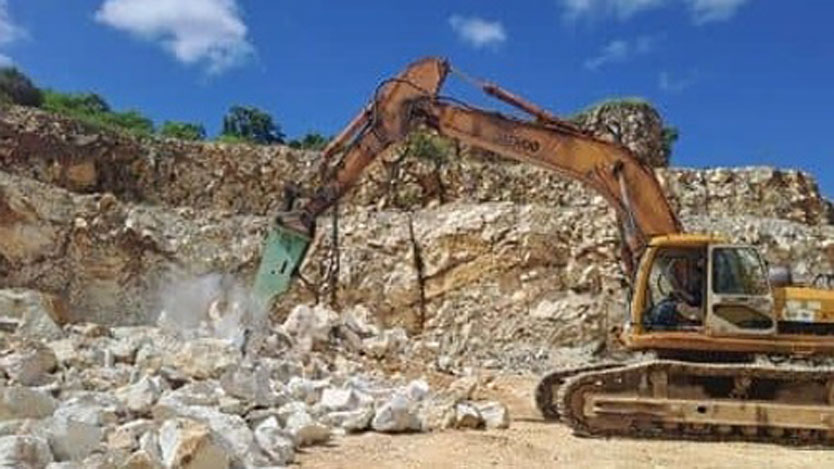 Lee más sobre el artículo Innovación local asegura producción de áridos en Chambas