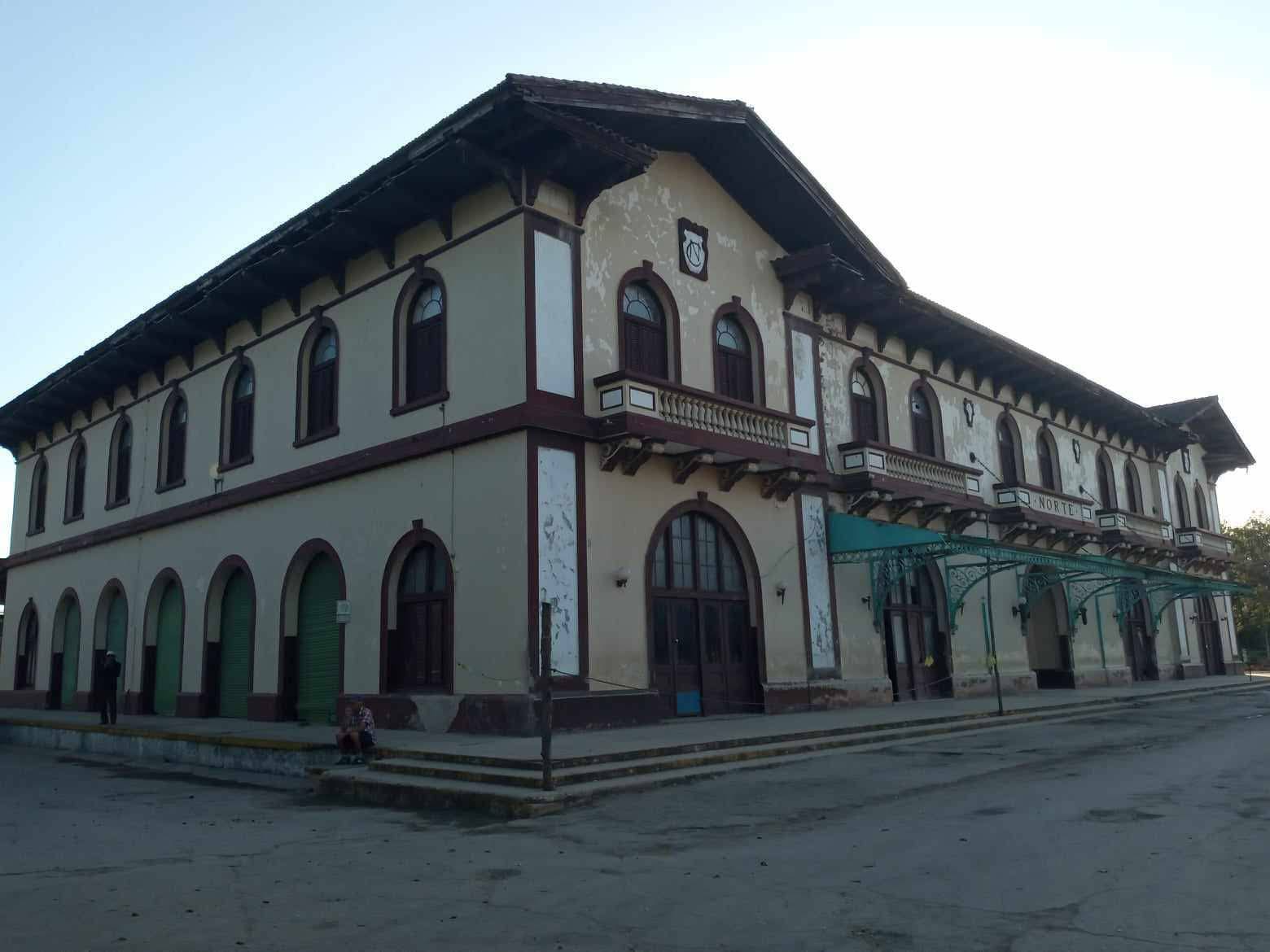 En este momento estás viendo Avanzan labores constructivas en Terminal Ferroviaria
