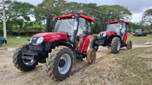 Lee más sobre el artículo Arriba a Ciego de Ávila maquinaria para campaña tabacalera