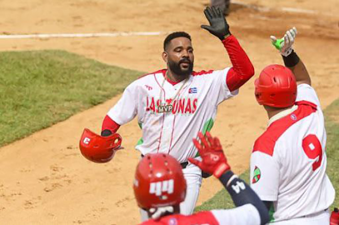 Lee más sobre el artículo Cocodrilos convencen y Leñadores les toman el pulso a los play off