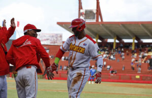 Matanzas «calienta» con victoria semifinal de la pelota en Cuba