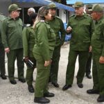 Participa Presidente cubano en Día Nacional de la Defensa