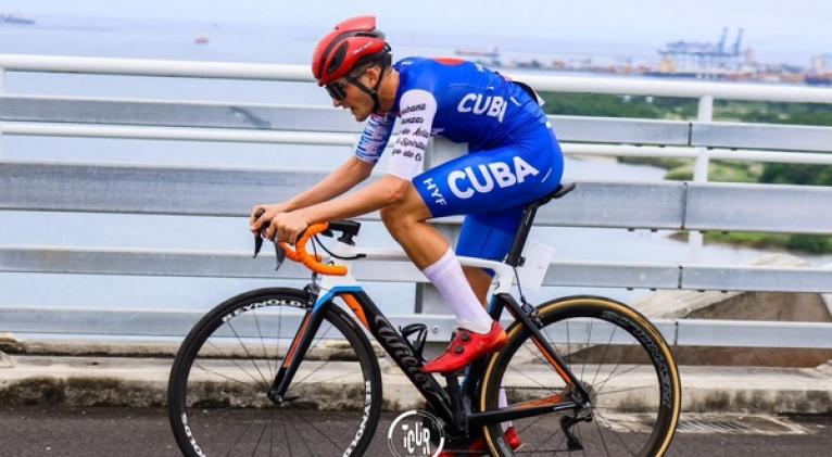 Lee más sobre el artículo Ciclista avileño aspira a clasificar para los Juegos de Santo Domingo 2026