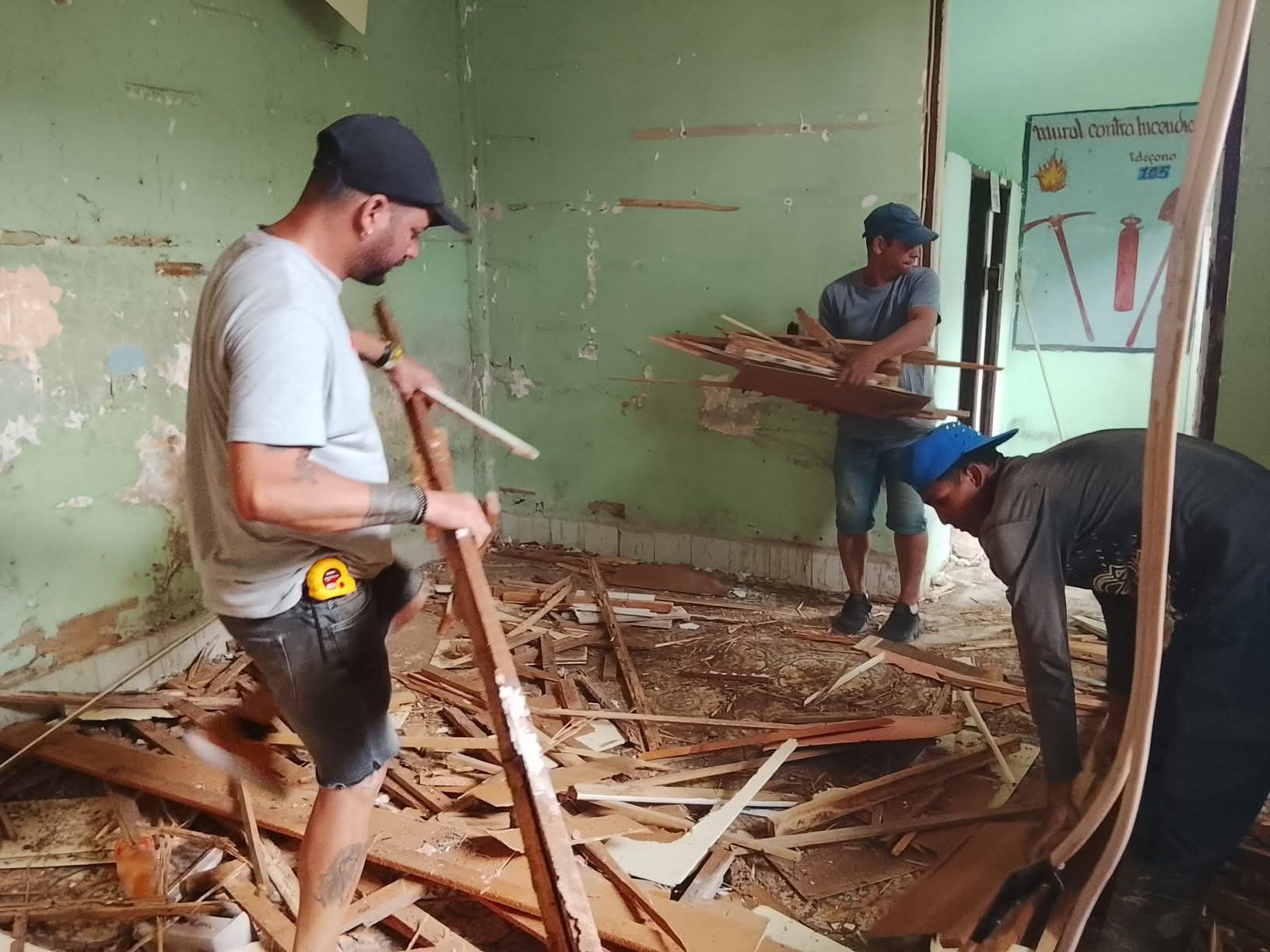 Lee más sobre el artículo Acometen reparación de la Dirección Municipal de Cultura de Morón