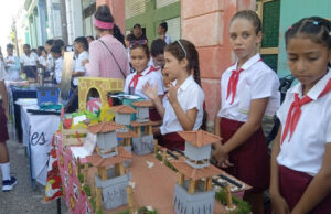 Lee más sobre el artículo Avileños crean medios de enseñanza con materiales reciclados