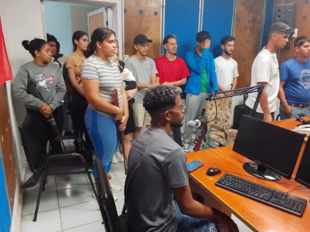 En este momento estás viendo Evocan universitarios avileños acciones del 13 de marzo