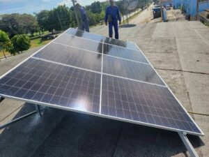 Avanza la instalación de paneles solares en emisoras de Ciego de Ávila