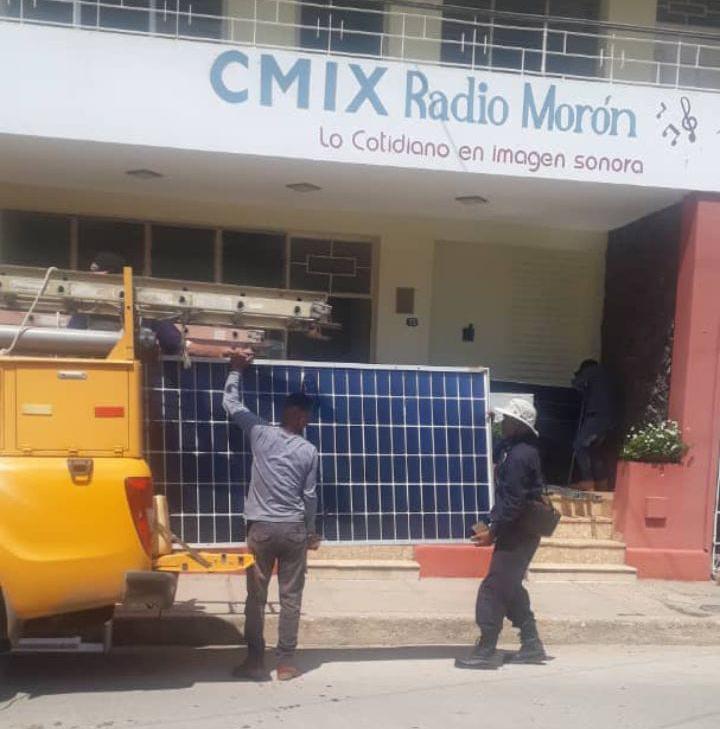 En este momento estás viendo Benefician con paneles solares a la Cadena Provincial de Radio