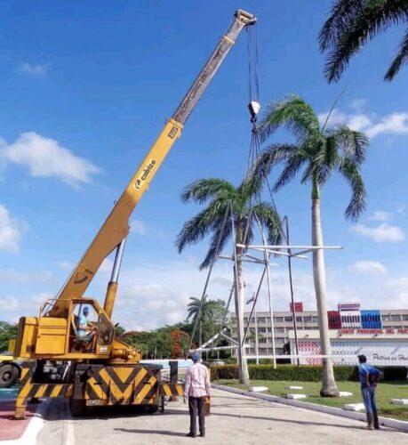En este momento estás viendo Distinciones nacionales a constructores avileños