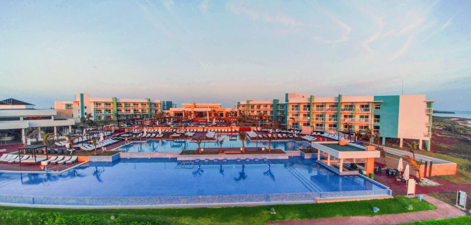 Lee más sobre el artículo Hotel Grand Muthu Cayo Guillermo celebrates new anniversary