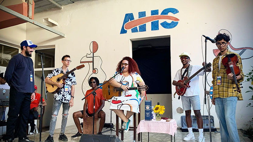 Lee más sobre el artículo Santa Massiel Has Her Reasons to Be at Piña Colada 2026