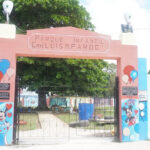 Remozan parque infantil en la ciudad de Morón