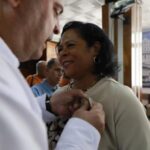 Otorgan distinciones a líderes y trabajadores por su trayectoria obrera