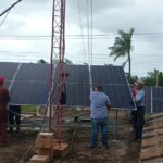 Energía renovable permite a Radio Amanecer retomar su programación habitual