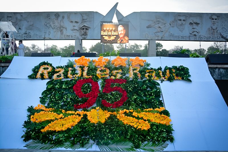 En este momento estás viendo Cuba celebra el cumpleaños 95 de Raúl en Tribuna Abierta