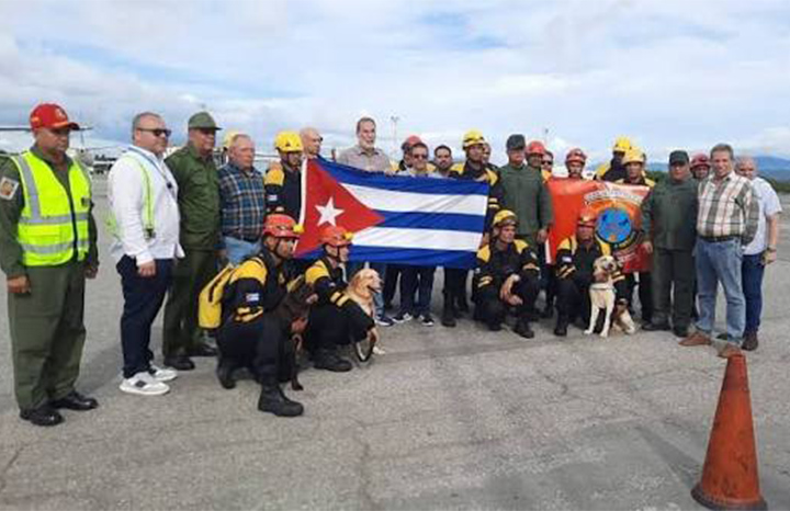 Lee más sobre el artículo Llega brigada cubana de rescatistas a Venezuela