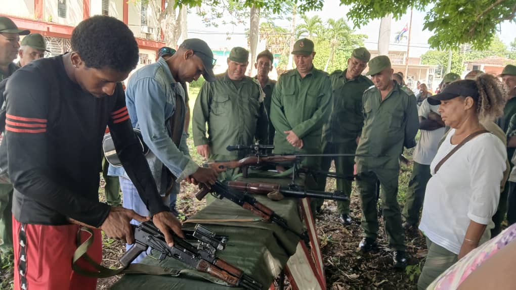 Lee más sobre el artículo Ejercicio defensivo en Morón demuestra la preparación del pueblo ante agresiones