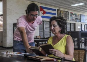 Día del Bibliotecario Cubano: Guardián del libro y el conocimiento