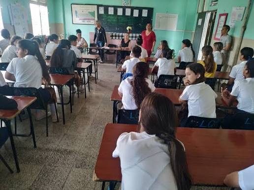 En este momento estás viendo Efectúan supervisión educativa en Morón para otorgamiento de carreras 