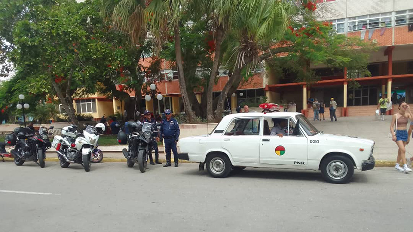 Lee más sobre el artículo Intensifican operativos en Ciego de Ávila: decenas de motos retenidas por indisciplinas viales