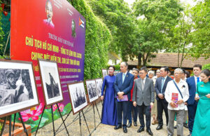 Lee más sobre el artículo Inauguran exposición sobre Fidel y Ho Chi Minh en Vietnam