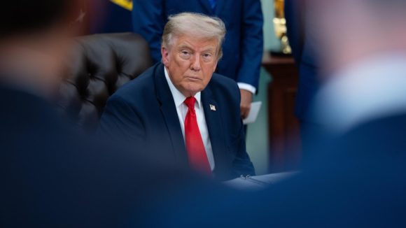 Lee más sobre el artículo Veinticinco estados demandan a la Administración Trump por nueva ronda de aranceles