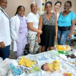 Entregan canastilla al primer niño nacido el 13 de agosto en Ciego de Ávila