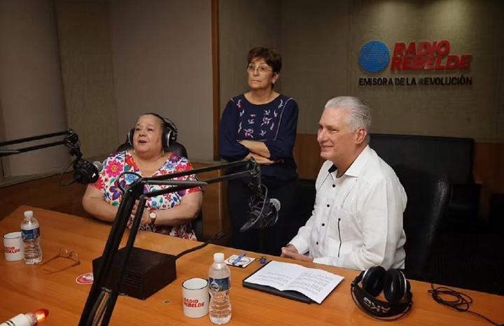 Lee más sobre el artículo Anuncia Díaz-Canel estreno de su programa radial Criterio comPartido