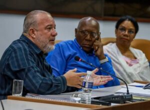 Capacitan a directivos sobre transformaciones económicas en Cuba