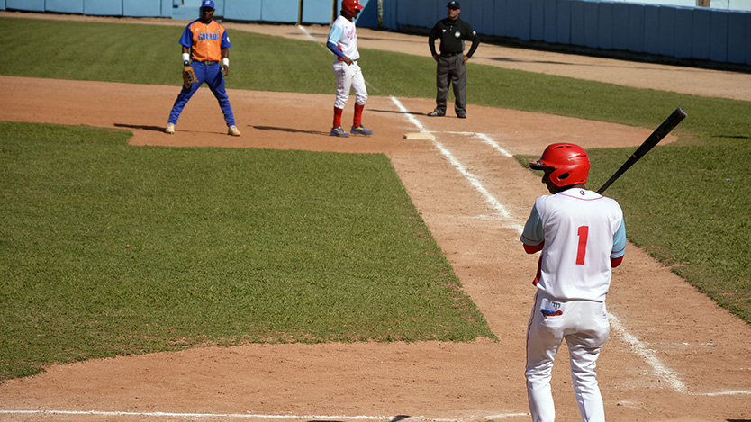 Lee más sobre el artículo De nuevo béisbol en el Cepero