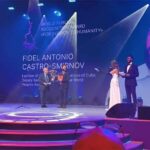 Recibe Fidel Antonio Castro Smirnov el premio mundial «Al Servicio de la Humanidad»