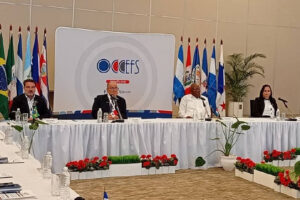 Reitera Valdés Mesa exigencia de Cuba por poner fin al bloqueo