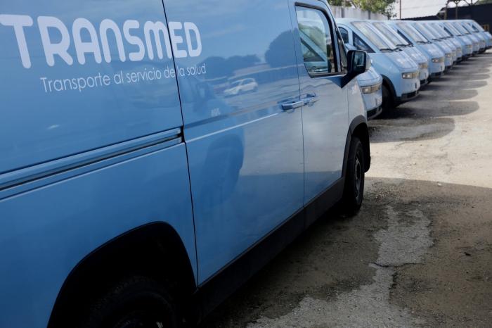 Incorporan 44 vehículos eléctricos al transporte de cargas de Salud